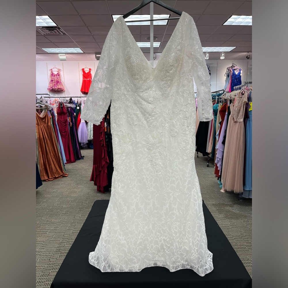 Sydney’s Closet Plus Size Long Sleeve Bridal Gown